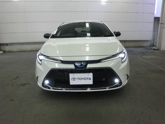 カローラツーリング ハイブリッド　ダブルバイビー　追突軽減ブレーキ　バックモニタ　地デジフルセグ　横滑防止　ナビＴＶ　スマキー　ＬＥＤライト　デュアルエアバッグ　エアコン　オートクルーズ　サイドエアバッグ　ＥＴＣ付　ＰＳ　キーフリー　ＡＢＳ　ワンオナ（3枚目）