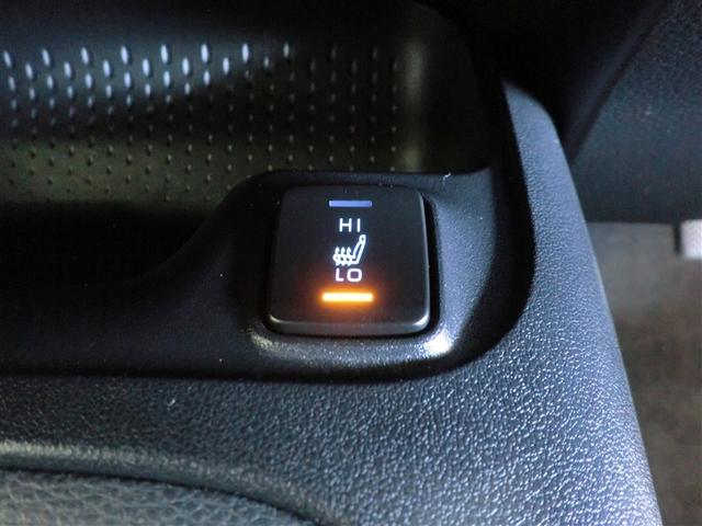 カローラツーリング ハイブリッド　ダブルバイビー　追突軽減ブレーキ　バックモニタ　地デジフルセグ　横滑防止　ナビＴＶ　スマキー　ＬＥＤライト　デュアルエアバッグ　エアコン　オートクルーズ　サイドエアバッグ　ＥＴＣ付　ＰＳ　キーフリー　ＡＢＳ　ワンオナ（15枚目）