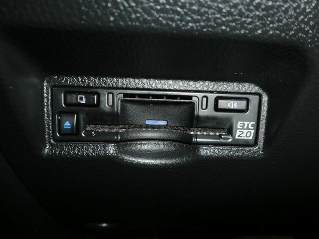 ヴォクシー Ｓ－Ｇ　点検記録簿付　Ｒカメラ　メモリーナビ　アルミホイル　ＬＥＤヘッドランプ　横滑り防止装置　スマートキ　キーレスエントリー　３列シート　ナビ＆ＴＶ　フルセグテレビ　ワンオーナー　盗難防止システム　ＥＴＣ（14枚目）