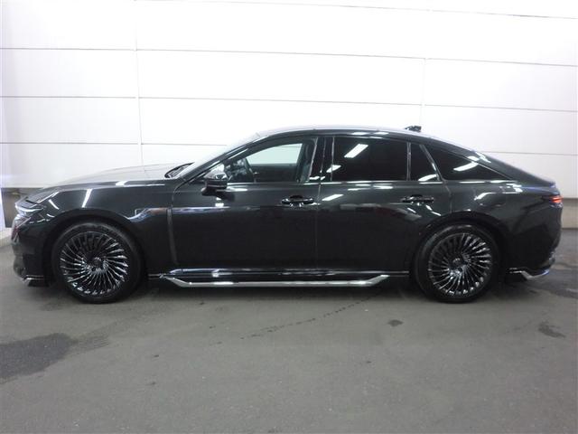 クラウン Ｚ　レザーシート　ＬＥＤヘッドライト　１オナ　地デジＴＶ　ＡＢＳ　パワーシート　バックモニター　スマートキー　ＥＴＣ　ドライブレコーダー　アルミホイール　エアコン　盗難防止装置　メモリーナビ　キーレス（2枚目）