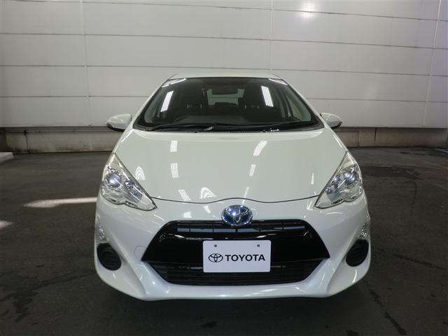 アクア Ｓ　スマートキープッシュスタート　キーレスエントリ　フルセグ地デジ　イモビ　ナビ＆ＴＶ　ワンオーナー車　オートエアコン　デュアルエアバック　ＥＳＣ　Ｂカメラ　パワーウィンドウ　ＥＴＣ　ＤＶＤ再生可能（3枚目）