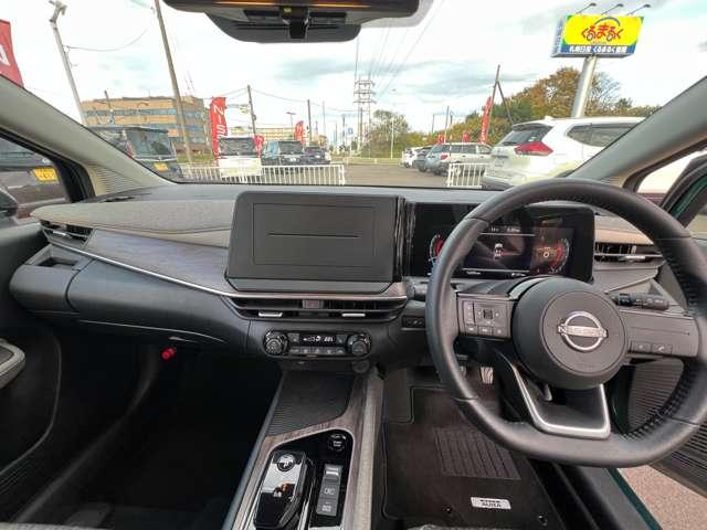 オーラ 1.2 G FOUR 4WD 試乗車アップ アラウドビューモニター ス(4枚目)