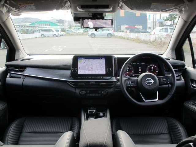 オーラ 1.2 G FOUR レザーエディション 4WD 試乗車UP アラウンドビューモニター SOS(4枚目)