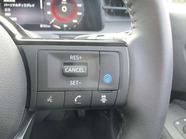 オーラ 1.2 G FOUR レザーエディション 4WD 試乗車UP アラウンドビューモニター SOS(11枚目)