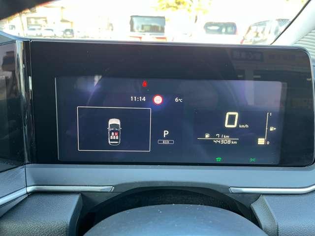 デジタルなメーター周りがおしゃれで格好良いですね♪