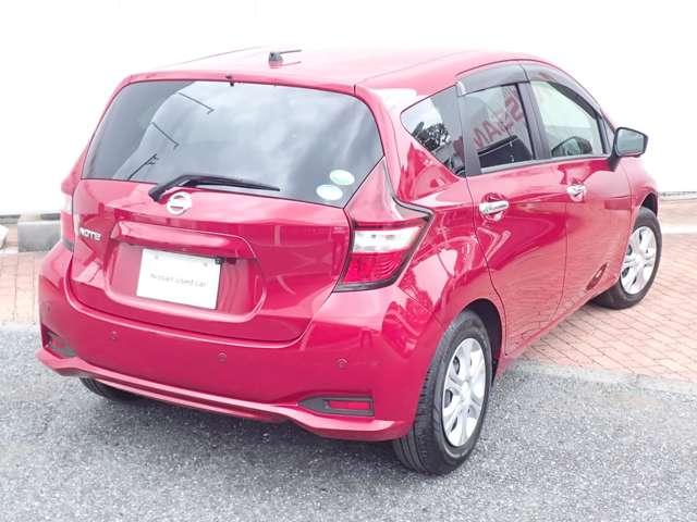 ノート １．２　Ｘ　Ｖセレクション　インテリミラー　エマブレ　アラウンドビュー　衝突被害軽減装置　全周囲カメラ　バックビューモニター　禁煙車　ワンオーナー　イモビライザー　ドラレコ付　記録簿　インテリキー　オートエアコン　Ａストップ　Ｗエアバック　ＥＴＣ　ＡＢＳ　メモリーナビ（2枚目）