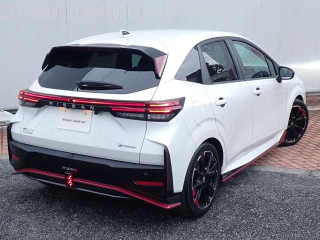 オーラ 1.2 NISMO エマブレ プロパイ インテリミラー カーテンエアバッグ エマブレ 禁煙 インテリキー ETC ドラレコ 車線逸脱警報 ワンセグ キーフリーシステム ダブルエアバック 定期点検記録簿 アルミホイール 運転席エアバッグ メモリーナビ ABS(2枚目)