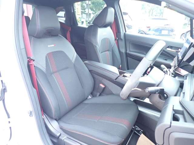 オーラ 1.2 NISMO エマブレ プロパイ インテリミラー カーテンエアバッグ エマブレ 禁煙 インテリキー ETC ドラレコ 車線逸脱警報 ワンセグ キーフリーシステム ダブルエアバック 定期点検記録簿 アルミホイール 運転席エアバッグ メモリーナビ ABS(19枚目)