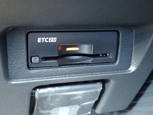 オーラ 1.2 G レザーエディション 当社社用車 ワンオーナ 追突防止 レーダークルーズ 車線逸脱警報装置 禁煙車 LED ドライブレコーダー 盗難防止 記録簿 バックモニター ETC インテリジェントキー メモリーナビゲーション AW ABS(12枚目)