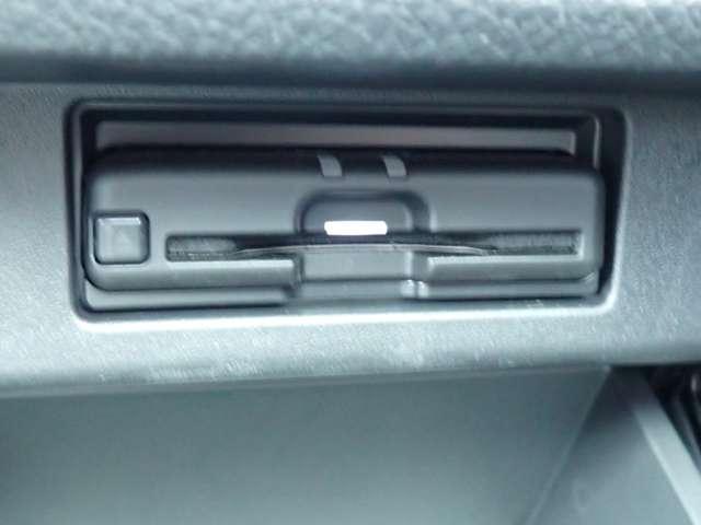 エルグランド 250ハイウェイスターS アーバンクロム 後席モニター アラウンドビューM 記録簿付 両電動ドア ドライブレコーダ 1オナ サイドカメラ インテリキー パワーウインドウ LEDライト メモリーナビ セキュリティ Bカメラ クルコン カーテンエアバック AW(12枚目)