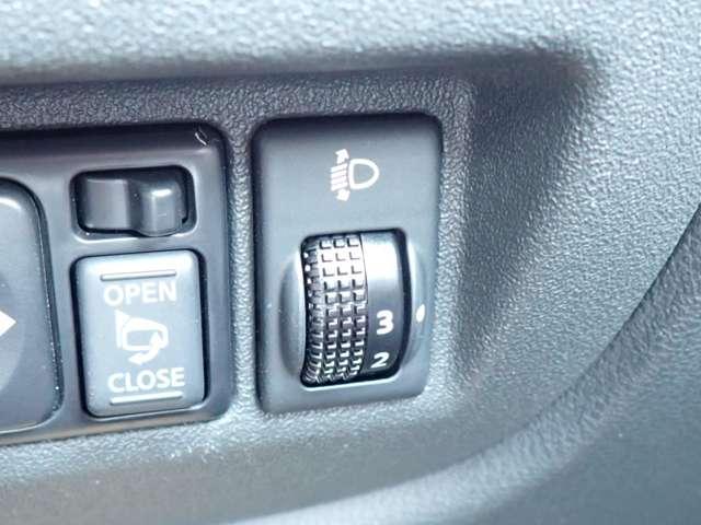 マーチ １．２　Ｓ　純正Ｍナビ　Ｂモニター　エマブレ　１セグＴＶ　メンテナンスノート　衝突軽減ブレーキ　１オーナ－　運転席助手席エアバック　キーレス　バックモニター　禁煙車　ＥＴＣ　ドラレコ　ナビＴＶ　パワーウインド　メモリーナビゲーション　盗難防止装置（8枚目）