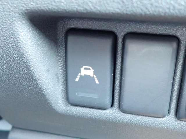 マーチ １．２　Ｓ　純正Ｍナビ　Ｂモニター　エマブレ　１セグＴＶ　メンテナンスノート　衝突軽減ブレーキ　１オーナ－　運転席助手席エアバック　キーレス　バックモニター　禁煙車　ＥＴＣ　ドラレコ　ナビＴＶ　パワーウインド　メモリーナビゲーション　盗難防止装置（10枚目）