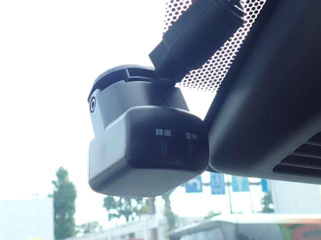 マーチ １．２　Ｓ　純正Ｍナビ　Ｂモニター　エマブレ　１セグＴＶ　メンテナンスノート　衝突軽減ブレーキ　１オーナ－　運転席助手席エアバック　キーレス　バックモニター　禁煙車　ＥＴＣ　ドラレコ　ナビＴＶ　パワーウインド　メモリーナビゲーション　盗難防止装置（15枚目）