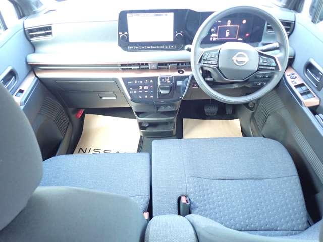 サクラ Ｇ　純正メモリナビ　エマブレ　プロパイ　アラウンドビュ　ワンオーナ　踏み間違い防止アシスト　ＬＥＤヘッドランプ　スマートキー　禁煙車使用　ＬＤＷ　盗難防止システム　オートエアコン　ＥＴＣ　バックカメラ　アダプティブクルーズコントロール（3枚目）