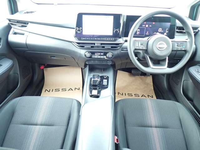 コンパクトカーですので車両感覚も掴みやすく運転のしやすいお車になっております♪