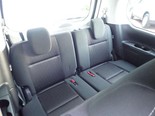 セレナ 2.0 ハイウェイスター VセレクションII エマブレ 両オートスライドドア バックモニタ 全周囲モニタ アイスト 寒冷地 Pアシスト インテリキー LEDライト ETC車載器 オートクルーズコントロール サイドエアバッグ 記録簿 ドライブレコーダー メモリ-ナビ 禁煙 アルミ(17枚目)