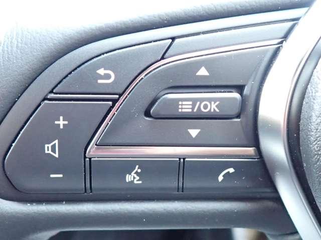 スカイライン ３．０　４００Ｒ　本革シ－ト　ＬＥＤヘッド　キーレスエントリー　ワンオーナ　車線逸脱警報　スマ－トキ－　バックモニター　メモリーナビ　ナビＴＶ　サイドカメラ　ＡＡＣ　アルミ　ＥＴＣ　サイドエアバッグ　エアバッグ（13枚目）