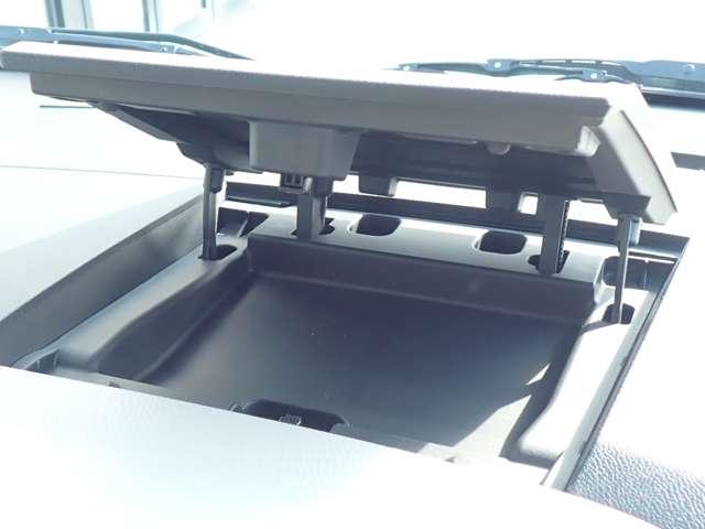 デイズルークス 660 X 4WD 純正メモリナビ エマブレ 左側オートSD プリクラッシュ パワ-スライドドア 全周囲 アイドリングストップ機能 1オーナー車 禁煙 ナビTV イモビライザー 点検記録簿付 ETC車載器 運転席エアバック デュアルエアバッグ バックカメラ PS(17枚目)