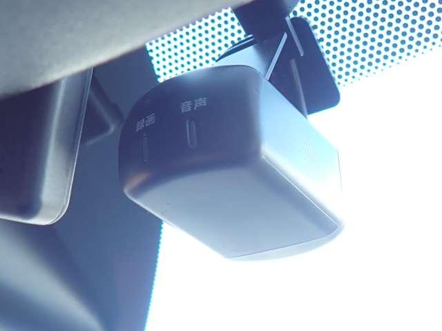 デイズ 660 ボレロ アラウンドビュー エマブレ 全周囲モニター 禁煙車 メモリーナビ 1オーナー 車線逸脱警報 ドライブレコーダー フルオートエアコン スマートキー Wエアバック アイドリングストップ ETC 衝突回避支援(16枚目)