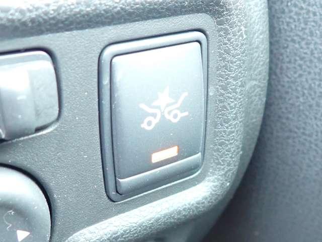 ノート １．２　Ｘ　ＤＩＧ－Ｓ　Ｖセレクション　プラスセーフティ　純正Ｍナビ　アラウンドビュー　エマブレ　アラウンドビューＭ　リアカメラ　禁煙　レーンアシスト　ドライブレコーダー　盗難防止システム　Ｗエアバック　記録簿　エアバッグ　ＥＴＣ　キーフリー　ＰＷ　ＡＢＳ　ＴＶナビ　メモリーナビ　ＰＳ　誤発進抑制（11枚目）