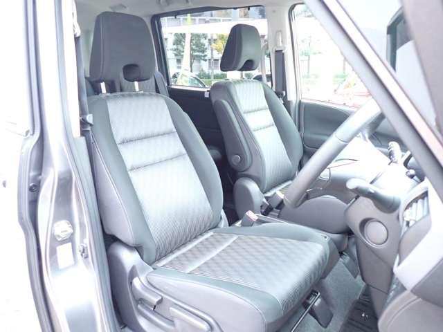 セレナ １．２　ｅ－ＰＯＷＥＲ　ハイウェイスター　Ｖ　後席モニター　エマブレ　プロパイ　３６０°カメラ　エマジェンシーブレーキ　１オナ　スマキー　バックカメラ　禁煙　ＬＥＤ　レーンアシスト　点検記録簿付　ＥＴＣ　ドラレコ　イモビ　サイドカーテンエアバック　フルオートエアコン　エアバック（16枚目）