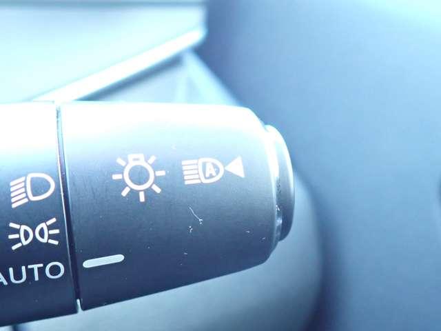 ノート １．２　Ｘ　スマートミラー　エマブレ　プロパイ　リアカメラ　衝突被害軽減ブレ－キ　クルーズコントロール　全方位カメラ　ＥＴＣ付　アルミ　禁煙車　ＬＥＤヘッドライト　レーンアシスト　インテリジェントキー　ワンオーナー　ドラレコ　整備記録簿　ＴＶナビ（16枚目）