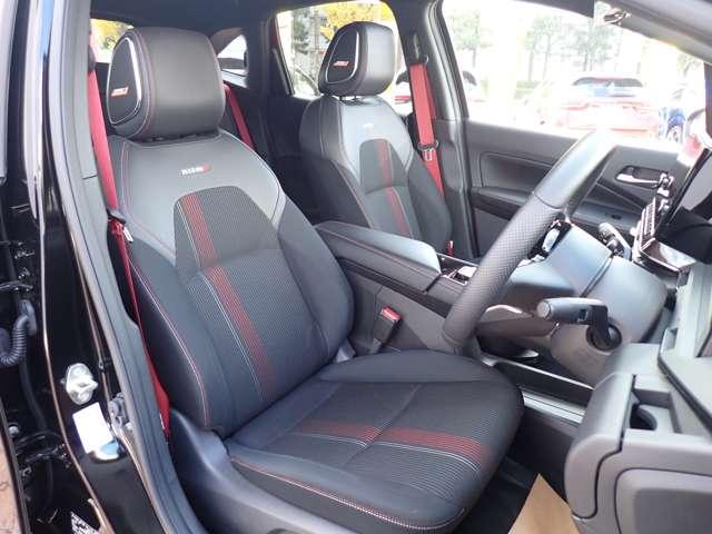 オーラ 1.2 NISMO チューンド e-POWER 4WD 当社社有車 ナビTV アラウンドモニター ワンオーナ- インテリキー エマブレ 試乗車UP アルミ キーレス 4WD ETC LEDヘッドライト 禁煙 追従クルーズ(18枚目)