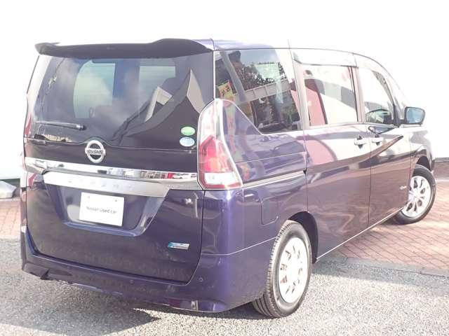 セレナ 2.0 X 後席モニター アラウンドビュー 360度カメラ ワンオ-ナ-車 オートクルーズコントロール 禁煙 インテリジェントキー サイドカメラ Aストップ パークアシスト ETC ドラレコ レーンキープ 記録簿 キーレス メモナビ ナビTV(2枚目)