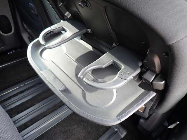 セレナ 2.0 X 後席モニター アラウンドビュー 360度カメラ ワンオ-ナ-車 オートクルーズコントロール 禁煙 インテリジェントキー サイドカメラ Aストップ パークアシスト ETC ドラレコ レーンキープ 記録簿 キーレス メモナビ ナビTV(19枚目)