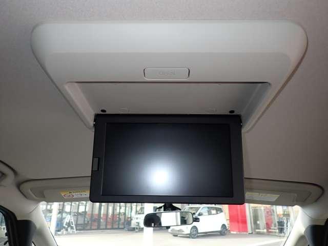 セレナ 2.0 X 後席モニター アラウンドビュー 360度カメラ ワンオ-ナ-車 オートクルーズコントロール 禁煙 インテリジェントキー サイドカメラ Aストップ パークアシスト ETC ドラレコ レーンキープ 記録簿 キーレス メモナビ ナビTV(20枚目)