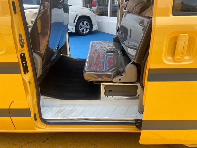 ＤＸ　ブロー社製クールライダーアメリカンスクールバスの車中泊仕様車両(18枚目)
