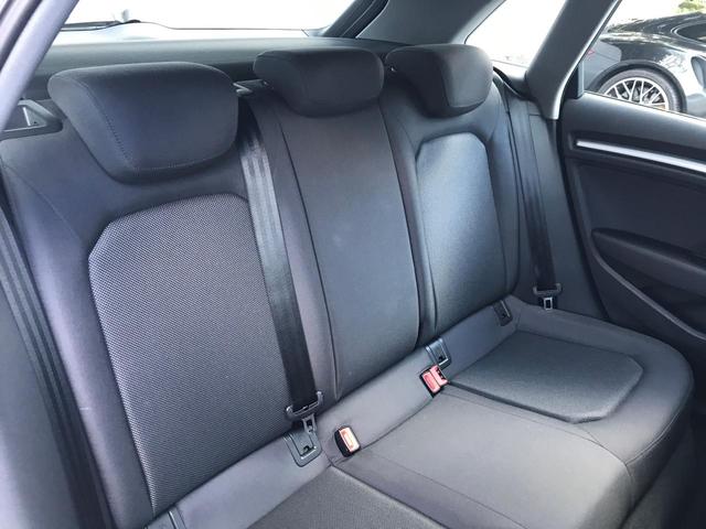 スポーツバック30TFSI ハイグロスパッケージ ハンズフリー (Bluetooth) スタートストップシステム オールウェザーライト デイタイムランニングライト ヒートインシュレーティングウィンドシールド(16枚目)