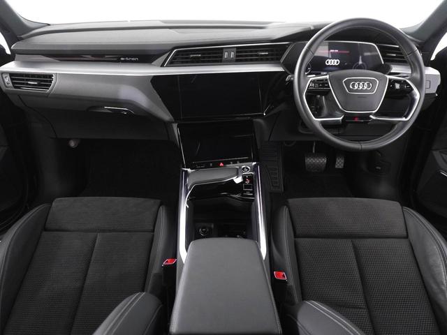 e-トロン 50クワトロ Sライン 認定中古車 サイレンスパッケージ バーチャルエクステリアミラー エクステンディッドアルミニウムブラック/ブラックグラスルックコントロールパネル(7枚目)