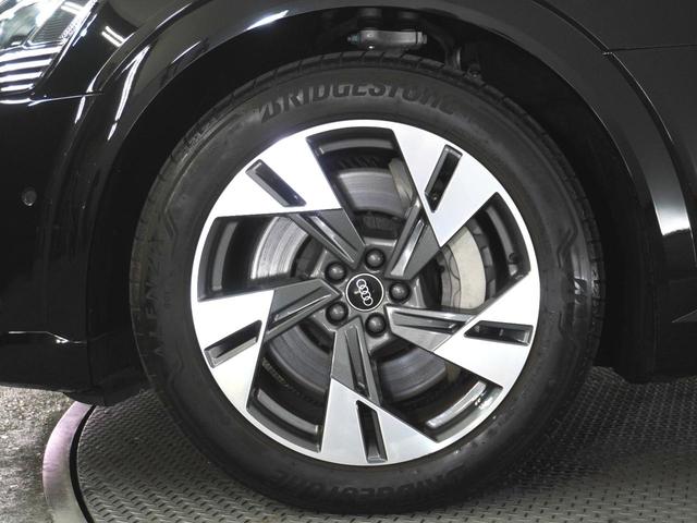 e-トロン 50クワトロ Sライン 認定中古車 サイレンスパッケージ バーチャルエクステリアミラー エクステンディッドアルミニウムブラック/ブラックグラスルックコントロールパネル(8枚目)