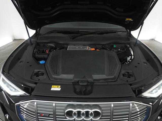 e-トロン 50クワトロ Sライン 認定中古車 サイレンスパッケージ バーチャルエクステリアミラー エクステンディッドアルミニウムブラック/ブラックグラスルックコントロールパネル(19枚目)