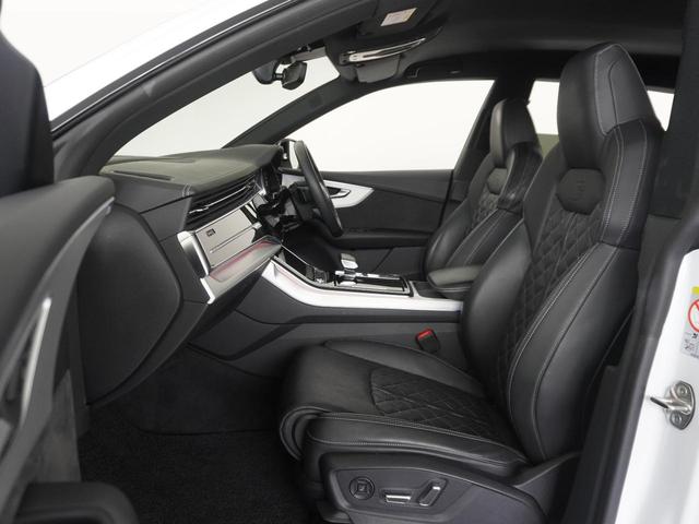 Q8 55TFSIクワトロ 認定中古車 S-lineプラスパッケージ コンフォートアシスタンスパッケージ ブラックスタイリングパッケージ ドアエントリーライト(9枚目)