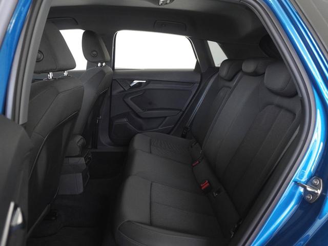 A3 スポーツバック30TFSI 認定中古車 ワンオーナー コンビニエンス&アシスタンスパッケージ ナビゲーションパッケージ LEDリヤコンビネーションライト ダイナミックターンインディケーター アドバンストキーシステム シートヒータ(10枚目)