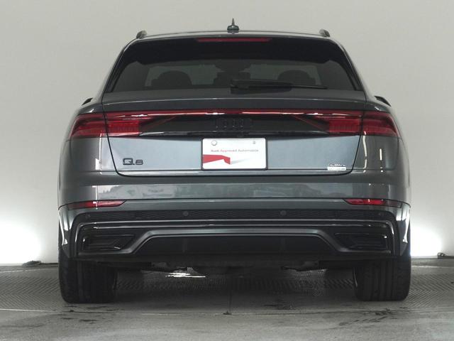 Q8  認定中古車 S lineパッケージ コンフォートアシスタンスパッケージ ブラックAudi rings&ブラックスタイリングパッケージ ホイール22インチ ルーフレールブラック ドアエントリーライト(6枚目)