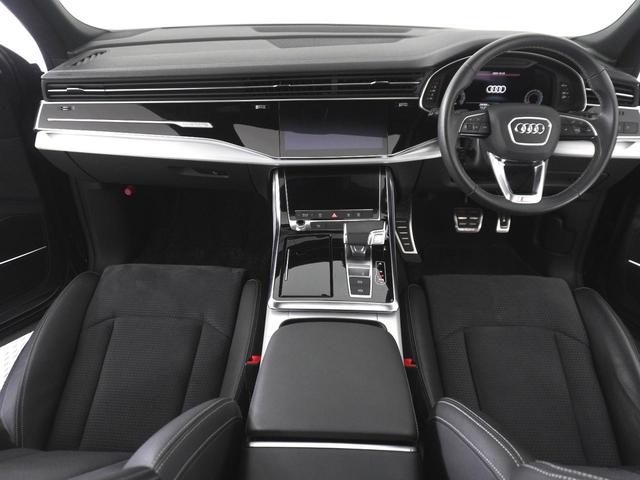 Q8  認定中古車 S lineパッケージ コンフォートアシスタンスパッケージ ブラックAudi rings&ブラックスタイリングパッケージ ホイール22インチ ルーフレールブラック ドアエントリーライト(11枚目)