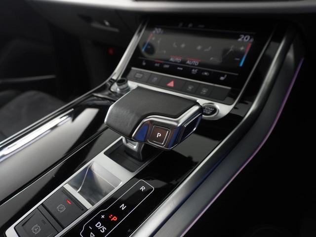 Q8  認定中古車 S lineパッケージ コンフォートアシスタンスパッケージ ブラックAudi rings&ブラックスタイリングパッケージ ホイール22インチ ルーフレールブラック ドアエントリーライト(16枚目)