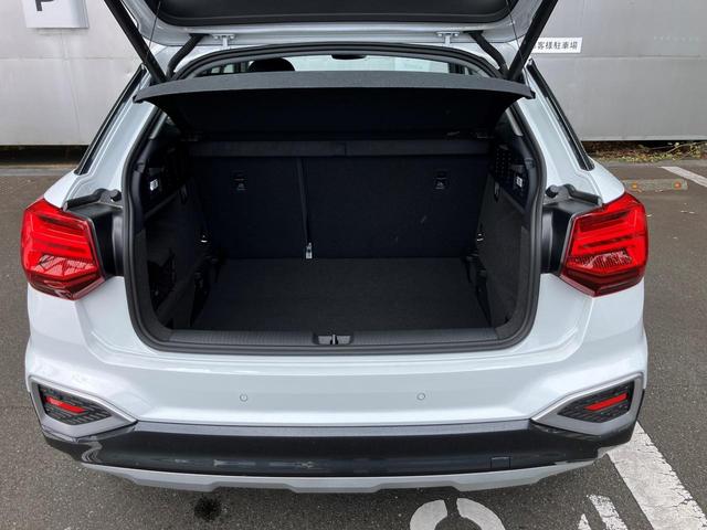 Q2 35TFSIアドバンスド 認定中古車 デモカーアップ車両 ナビゲーションパッケージ コンビニエンス&アシスタンスパッケージ テクノロジーパッケージ バー チャルコックピット シートヒーター ハイビームアシスト サイドアシスト(19枚目)