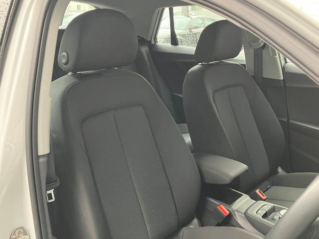 Ｑ２ ３５ＴＦＳＩアドバンスド　認定中古車　ナビゲーションパッケージ　コンビニアシスタンスパッケージ　バーチャルコックピット　アダプティブクルーズコントロール　サイドアシスト　アクティブレーンアシスト（11枚目）