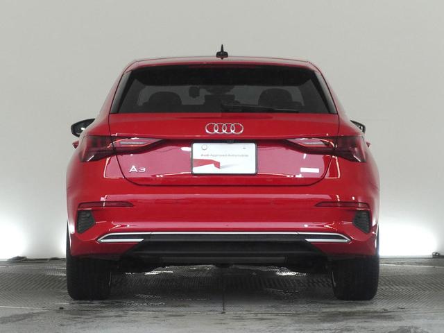 Ａ３ スポーツバック３０ＴＦＳＩアドバンスド　認定中古車　コンビニエンス＆アシスタンスパッケージ　ナビゲーションパッケージ　スマートフォンインターフェイス　フロントシート電動調整機能　シートヒーター　アドバンストキーシステム　レーンアシスト（5枚目）