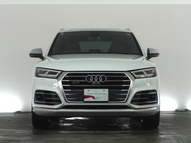 SQ5  認定中古車 カラードブレーキキャリパーレッド シートヒーター(フロント&リヤ) バーチャルコックピット パノラマサンルーフ ファインナッパレザー ダイヤモンドステッチ ワンオーナー(2枚目)