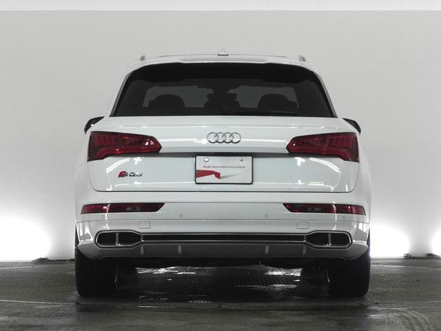 SQ5  認定中古車 カラードブレーキキャリパーレッド シートヒーター(フロント&リヤ) バーチャルコックピット パノラマサンルーフ ファインナッパレザー ダイヤモンドステッチ ワンオーナー(5枚目)