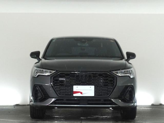 Q3スポーツバック 40TDIクワトロ Sライン 認定中古車 コンビニエンス&アシスタンスパッケージ ブラックAudi rings&ブラックスタイリングパッケージ スマートフォンインターフェース プラスパッケージ パーシャルレザー(2枚目)