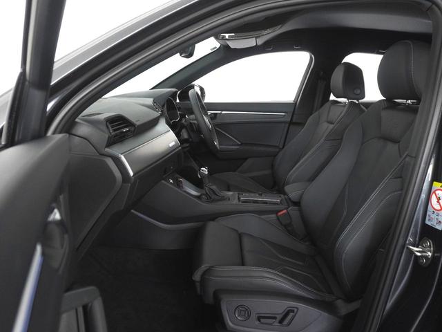 Q3スポーツバック 40TDIクワトロ Sライン 認定中古車 コンビニエンス&アシスタンスパッケージ ブラックAudi rings&ブラックスタイリングパッケージ スマートフォンインターフェース プラスパッケージ パーシャルレザー(8枚目)
