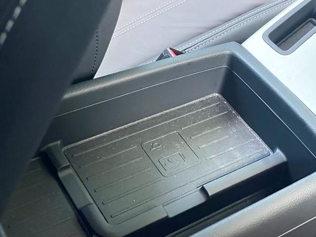 A4アバント 40TDIクワトロ Sライン 認定中古車 S line マイスターシュトュックパッケージ コンフォートパッケージ ダンピングコントロールスポーツサスペンション S line plus パッケージ ファインナッパレザー(18枚目)