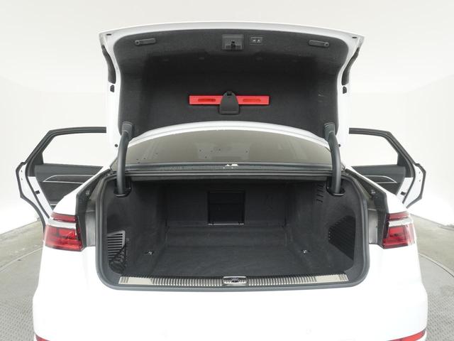 A8 55TFSIクワトロ 認定中古車 パノラミックルーフ HDマトリクスLEDヘッドライト アウディレーザーライトパッケージ アシスタンスパッケージ コンフォートパッケージ ダイナミックオールホイールステアリング(19枚目)