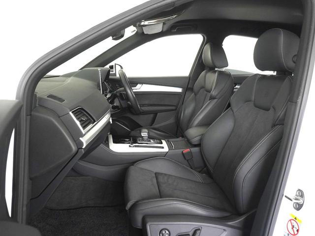 Ｑ５スポーツバック ４０ＴＤＩクワトロ　Ｓライン　認定中古車　Ｓ　ｌｉｎｅ　ｐｌｕｓ　パッケージ　ＴＶチューナー　コンフォートパッケージ　アーティフィシャルインテリアレザー　（ドアアームレスト／センターコンソール）　ステアリングヒーター（9枚目）